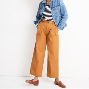 Cropped Pleated Wide Leg Pants